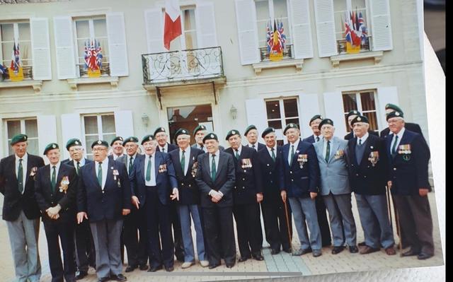47RM Commando 'Y' Troop veterans at Normandy - 49th anniversary