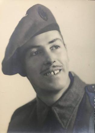 John Clifford Beardsell, Rifle Bde., and No.2 Commando 3 troop until 1943