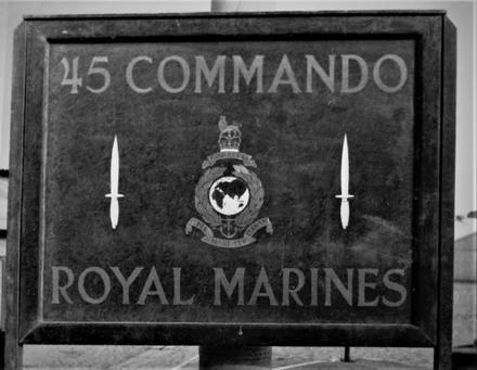 (1) 45 Commando sign