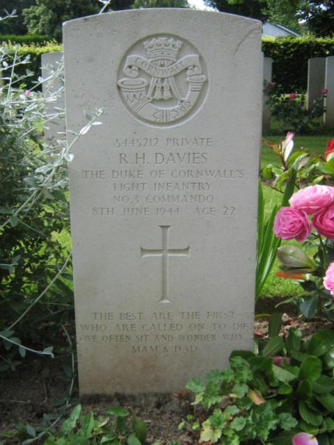 Private Rodney  Davies